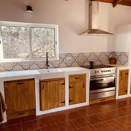 Βίλα Casa Colinas Roxas By Portucasa Quelfes