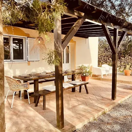 Casa Colinas Roxas By Portucasa Villa