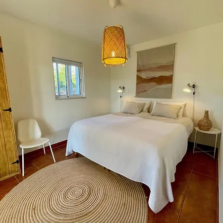 Villa Casa Colinas Roxas By Portucasa