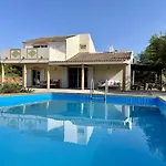 Casa Colinas Roxas By Portucasa Villa